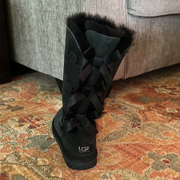 Ugg black boots - Picture 4 of 5
